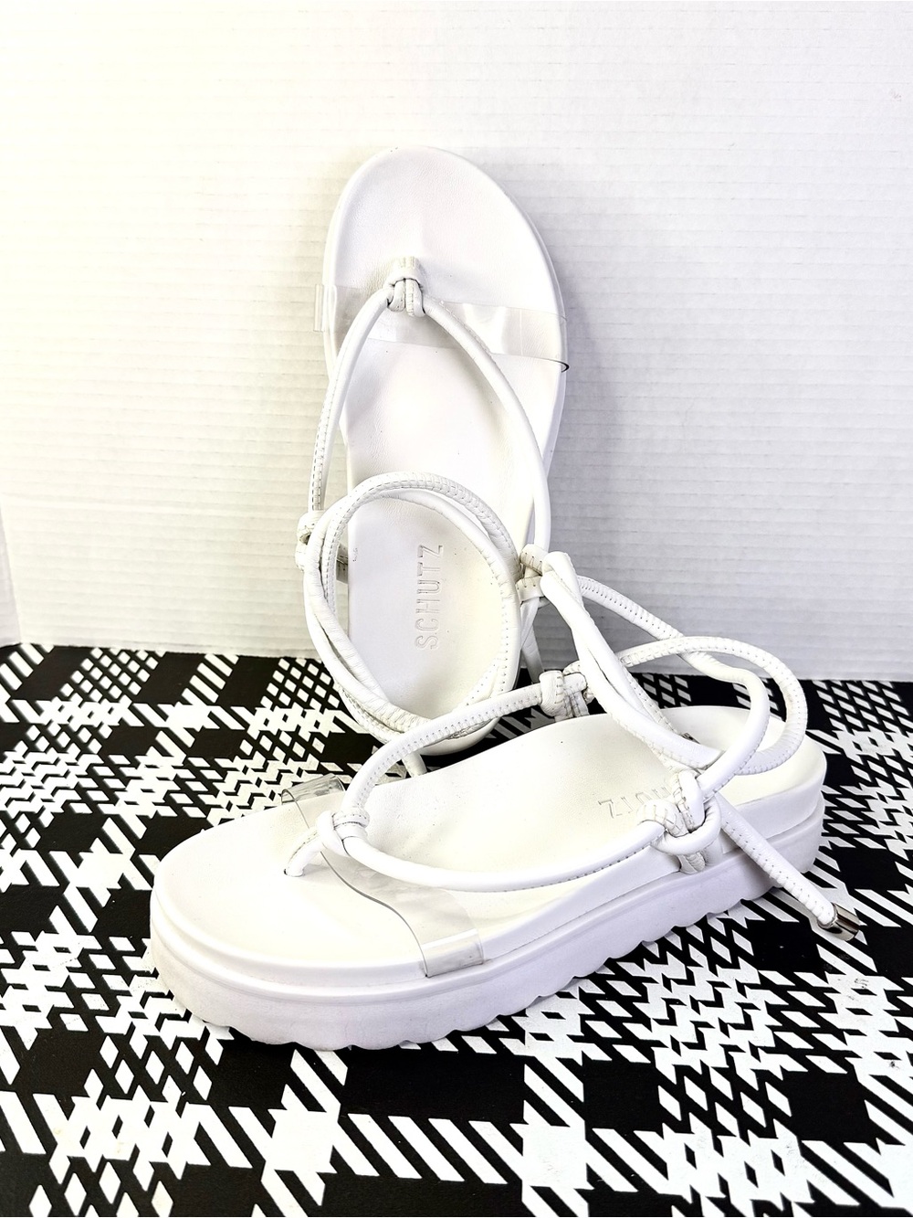 Schutz Siena Sport White Faux Leather Vinyl Strap Ankle Lace Up Sandals Size 7B